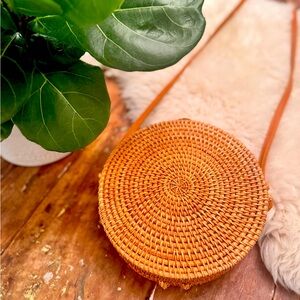 Bohemian Wicker Round Crossbody - Round Purse
